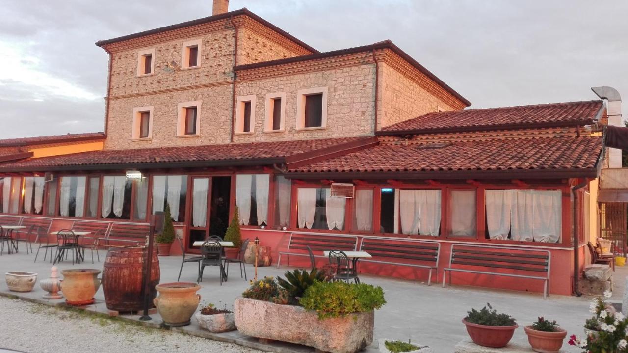 ピエトレルチーナ Agriturismo La Vecchia Cascina Di Paolo & Belindaヴィラ エクステリア 写真
