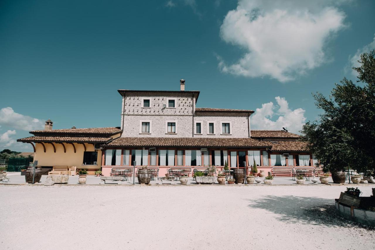ピエトレルチーナ Agriturismo La Vecchia Cascina Di Paolo & Belindaヴィラ エクステリア 写真